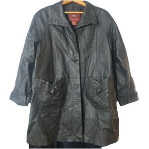 Womens Black Leather Marc Mattis‎ Trench Coat Size 1X cuffed  seaming accents